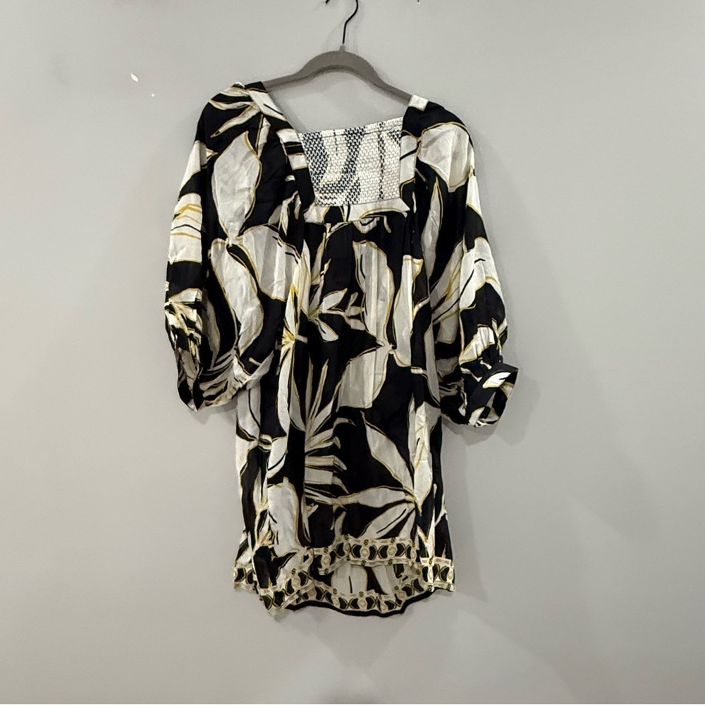 Tuckernuck Dress Mod Iris Coverup Balloon Sleeve Mini in Black Gold - Picture 9 of 9